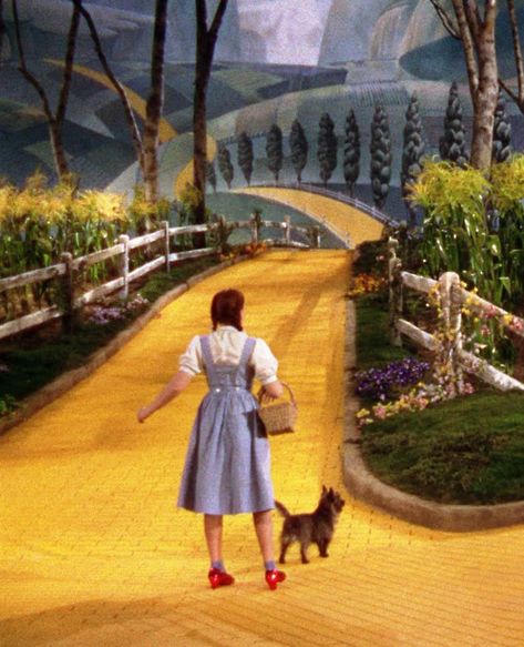 Écouter son coeur. Le Magicien d'Oz, Dorothée et son chien, chemin d'or.