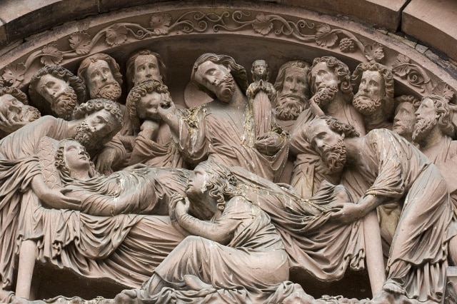 Cathédrale de Strasbourg, Mort de la Vierge, sculpture gothique.
